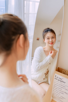 大白屁股缝里浓黑的毛